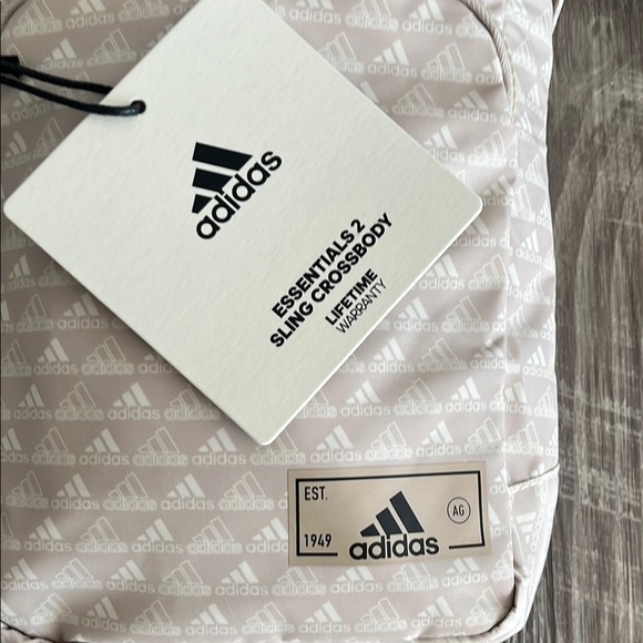 Adidas Tan Belt Bag Sleek Modern Design - Picture 2 of 9